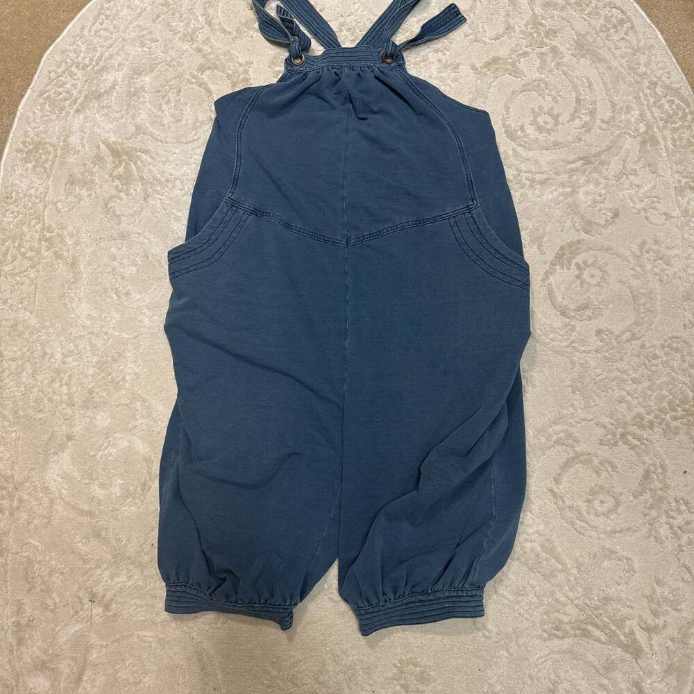Jumpsuit‎